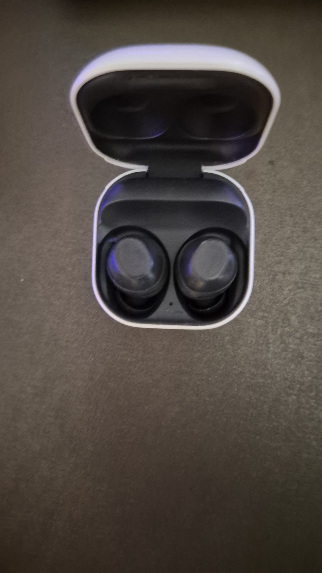 Безжични слушалки Samsung galaxy buds Fe