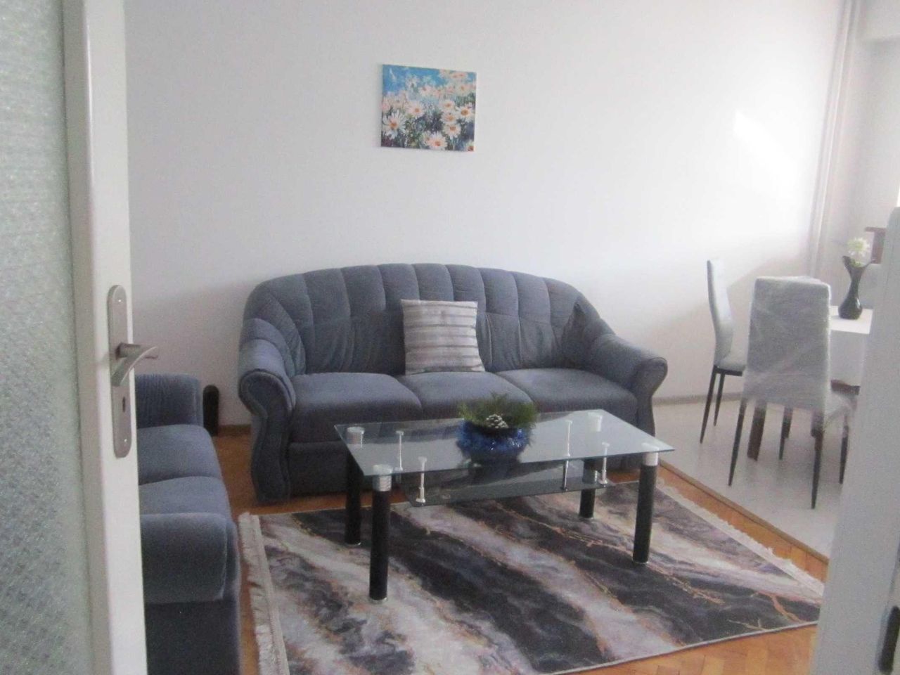 Дава се под наем Тристаен апартамент в София, Надежда 2 - 68 кв.м за 550 € - Снимка #2