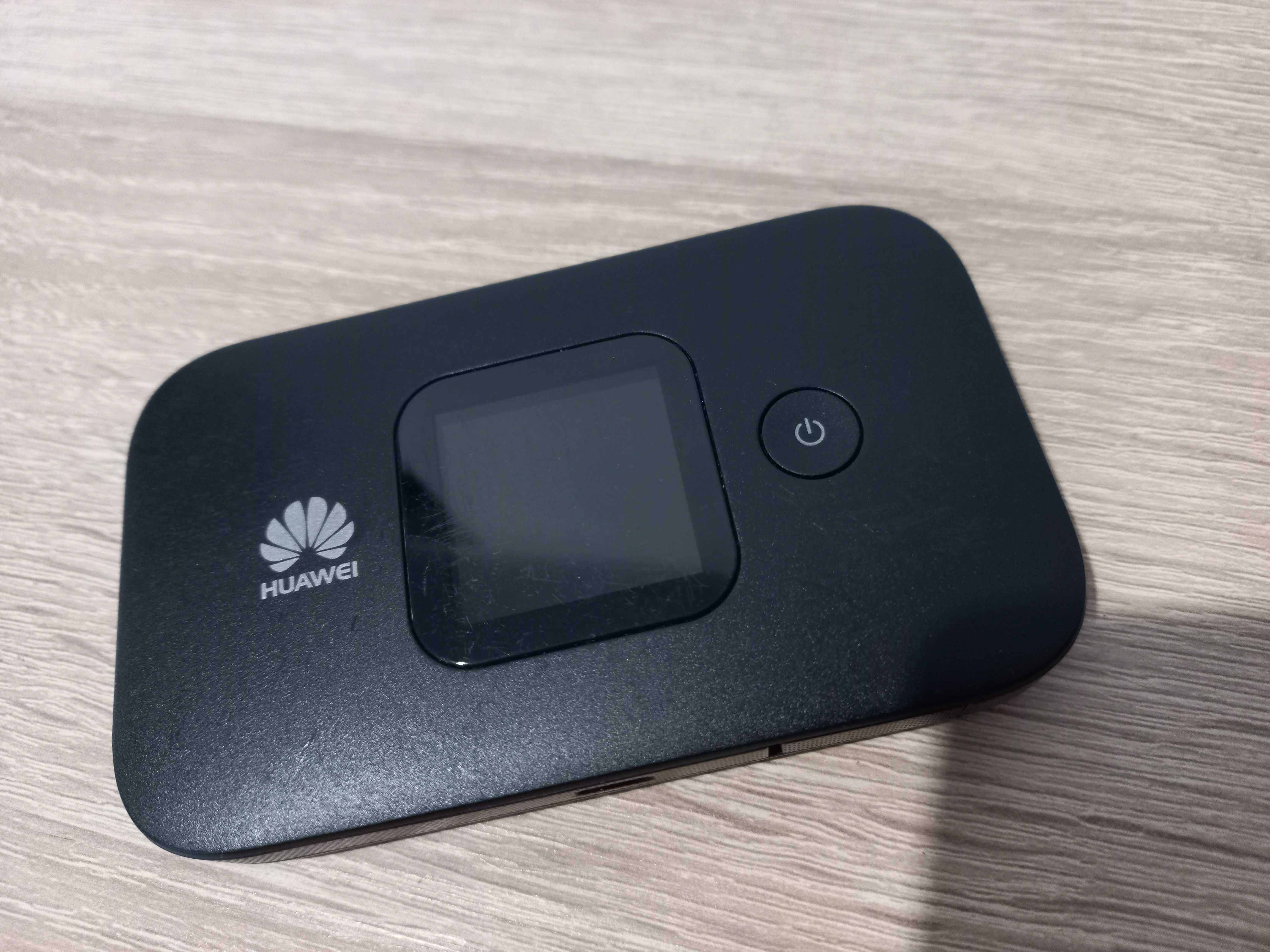 Router wireless portabil Huawei E5577Cs-321 4G LTE Dual Band Decodat