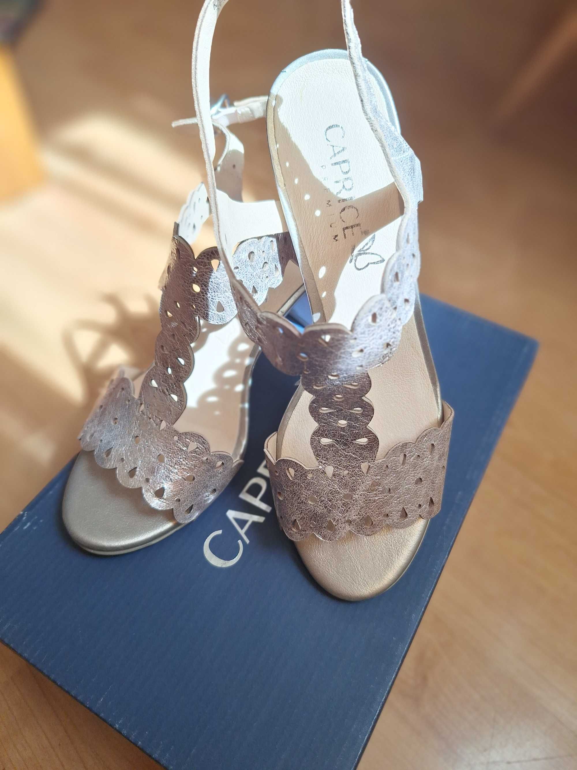 Чисто нови сандали Caprice, номер 38