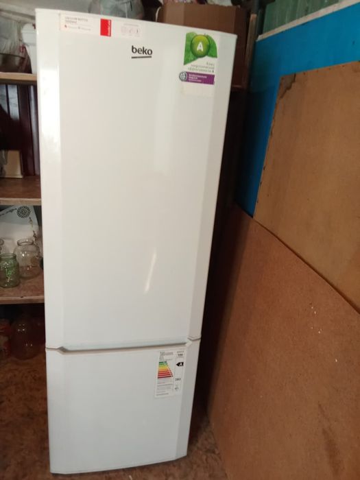 Продам холодильник beko