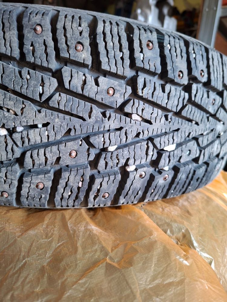 Продам зимнюю резину Cordiant cross r15
