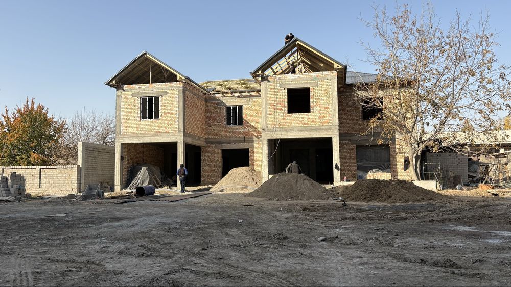 Уй сотилади. 95000$