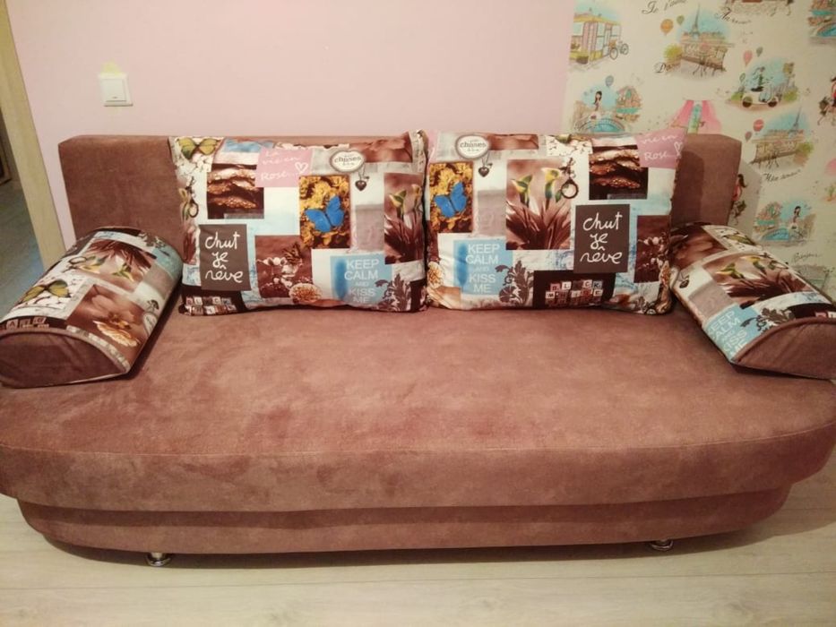 Продам диван в хорошем состоянии