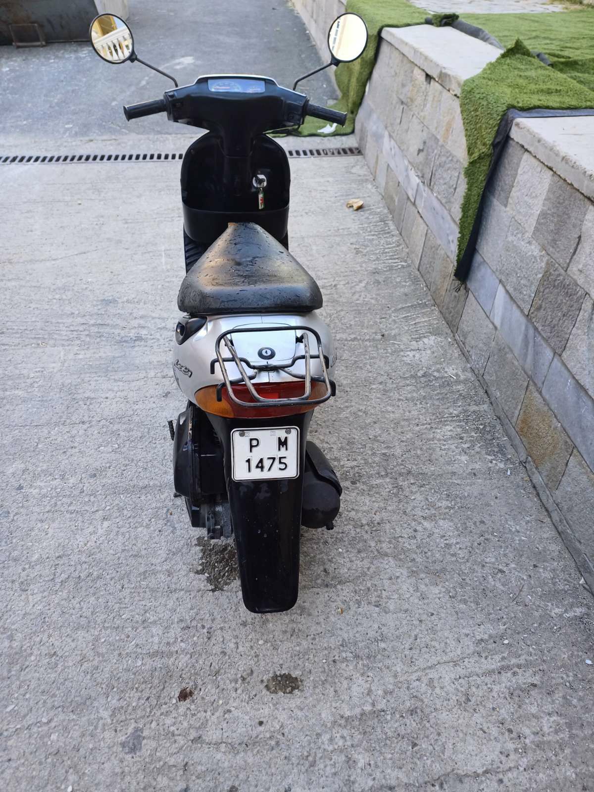Suzuki Lets скутер