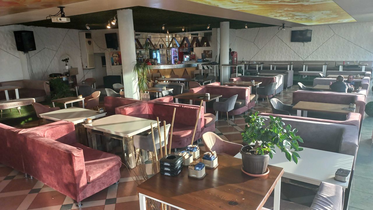 Продава се Заведение в София, Сухата река - 700 кв.м за 1572 €/кв.м - Снимка #9