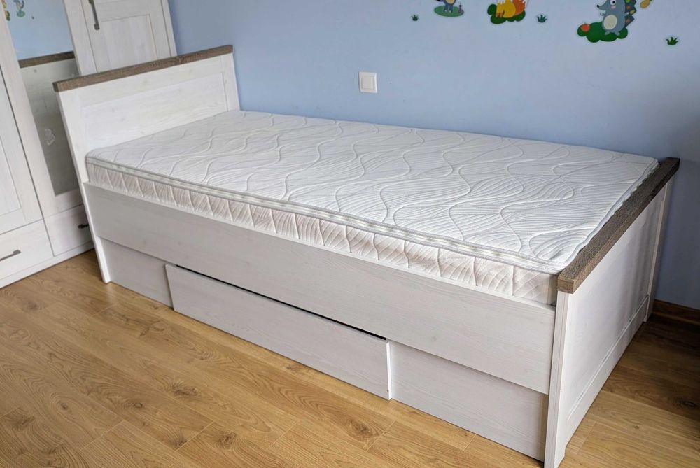 Легло 90/200 с латексов матрак Меморилатекс Лукс и подматрачна рамка