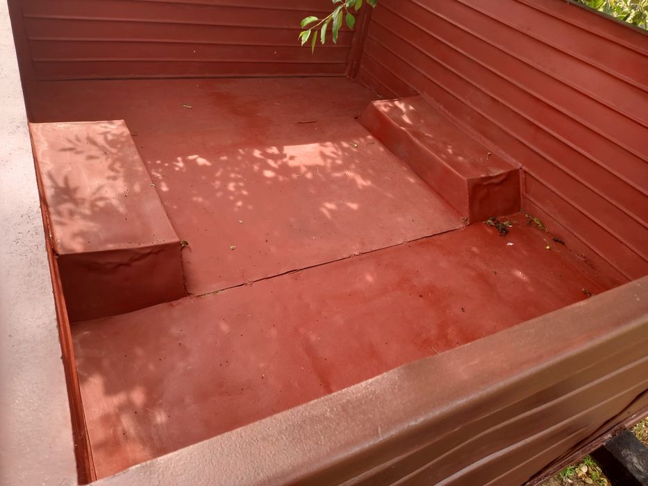 Vând,schimb camioneta și remorcă