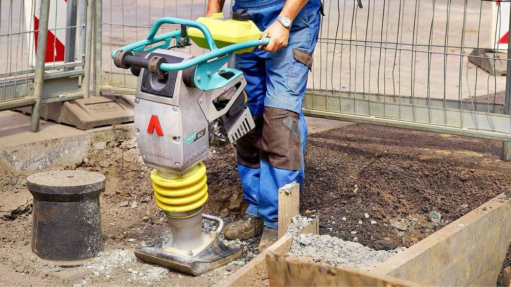 Аренда прокат вибротрамбовка кенгуру вибронога виброплита нога кузнечк