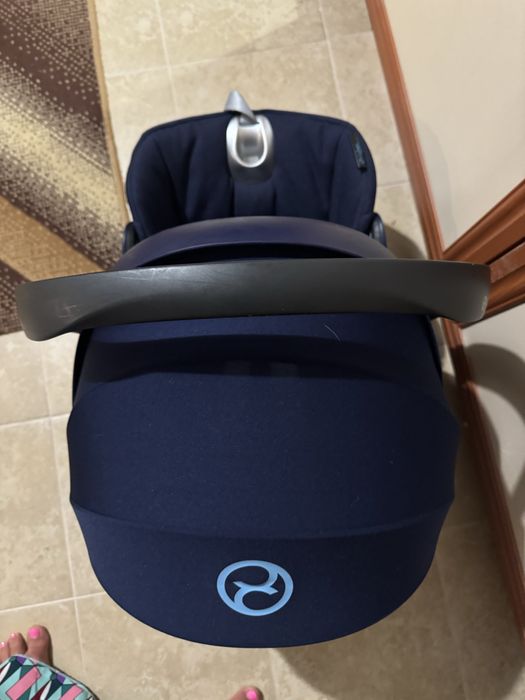 Бебешки кош за кола Cybex Cloud Q semi-universal платинум