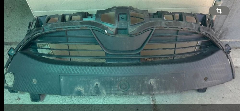 Решетка Тойота Ярис 2022г