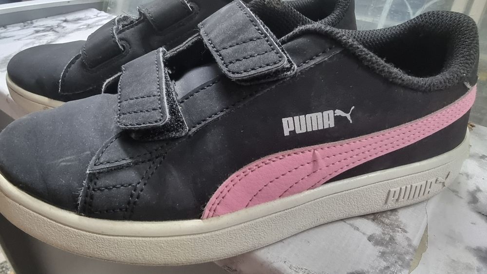 Маратонки пума и адидас