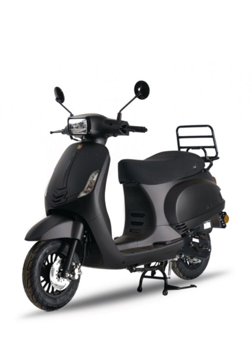 Scutere Vespa si La Souris de inchiriat