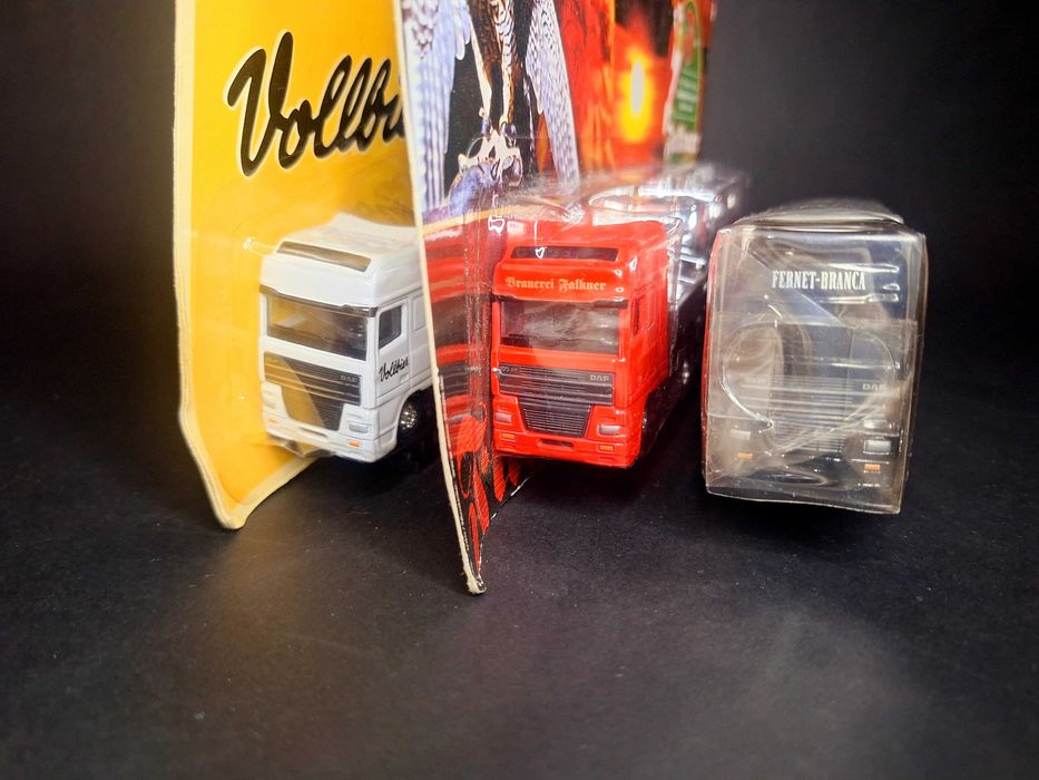 Колекционерски модели DAF и Iveco 1:87