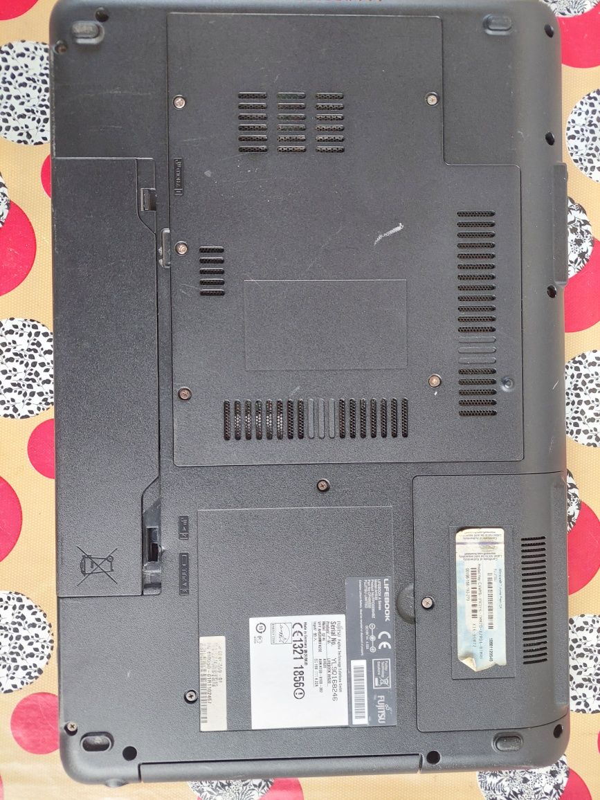 Laptop Fujitsu Siemens Lifebook i5