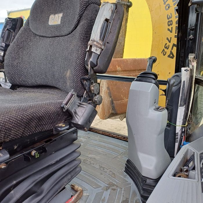 Buldoexcavator 432E