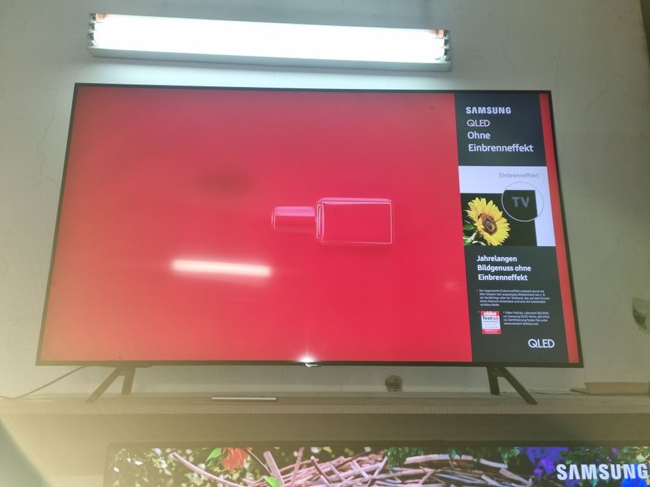 Телевизор 65 инча SAMSUNG