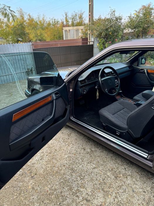 Mercedes-Benz W124 E200 Coupe, Automata, clima, 1995