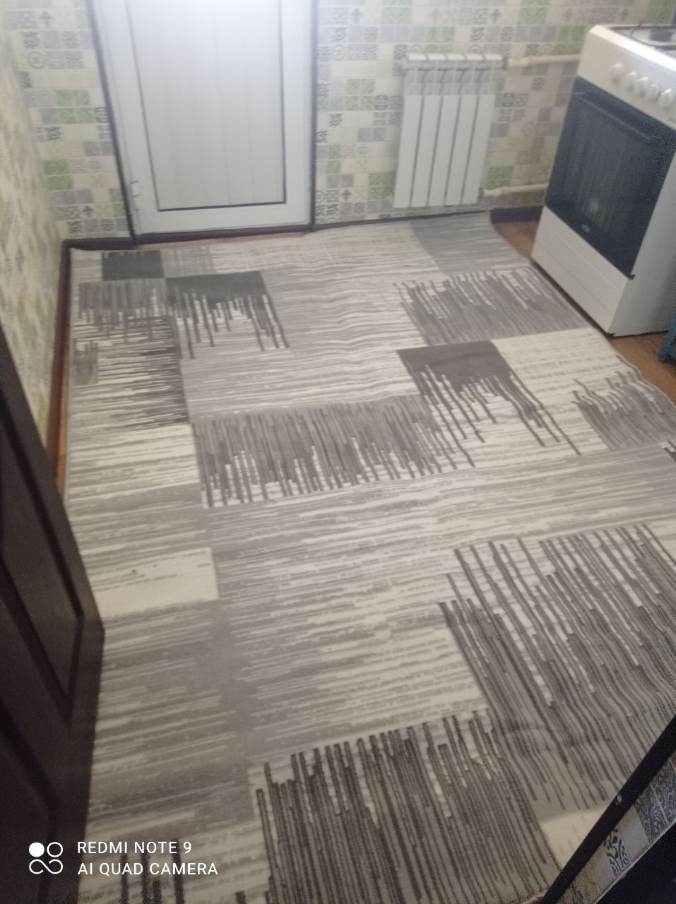 Navoiy shahar Tinchlik domlarida 7 qavat 4etaj lift bor.