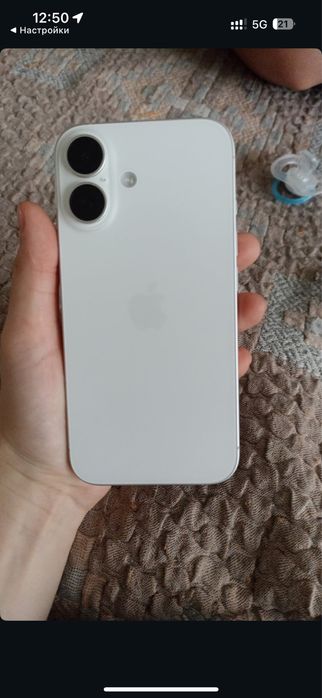 Айфон 16 в хорошем состоянии