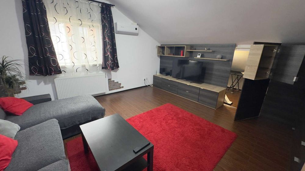 PRIVAT - Vand apt 2 cam, Complet mobilat, Mansarda 4/4, Loc parcare
