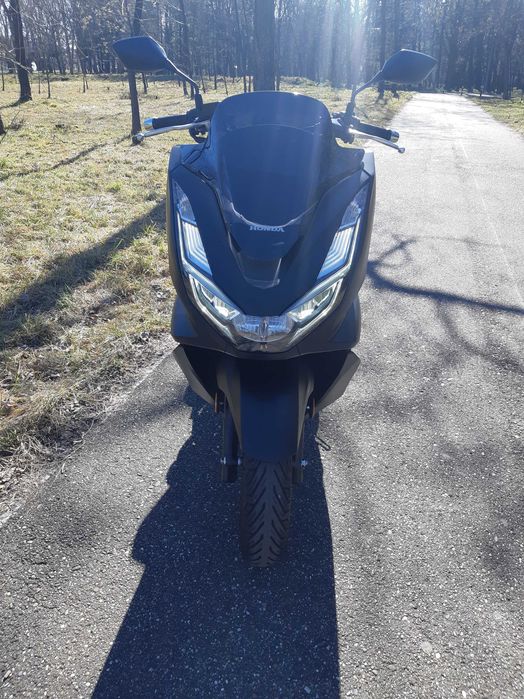 Honda PCX 125cc .