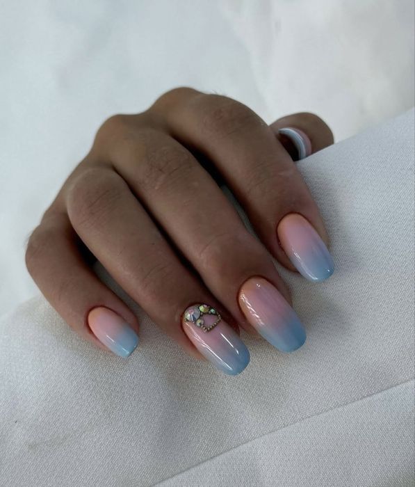 Unghii cu gel -Campus Tudor Vladimirescu