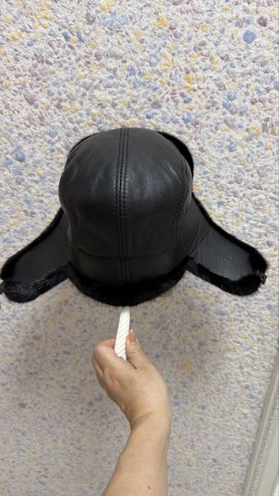 Продам новую шапку-ушанку унисекс норка /кожа