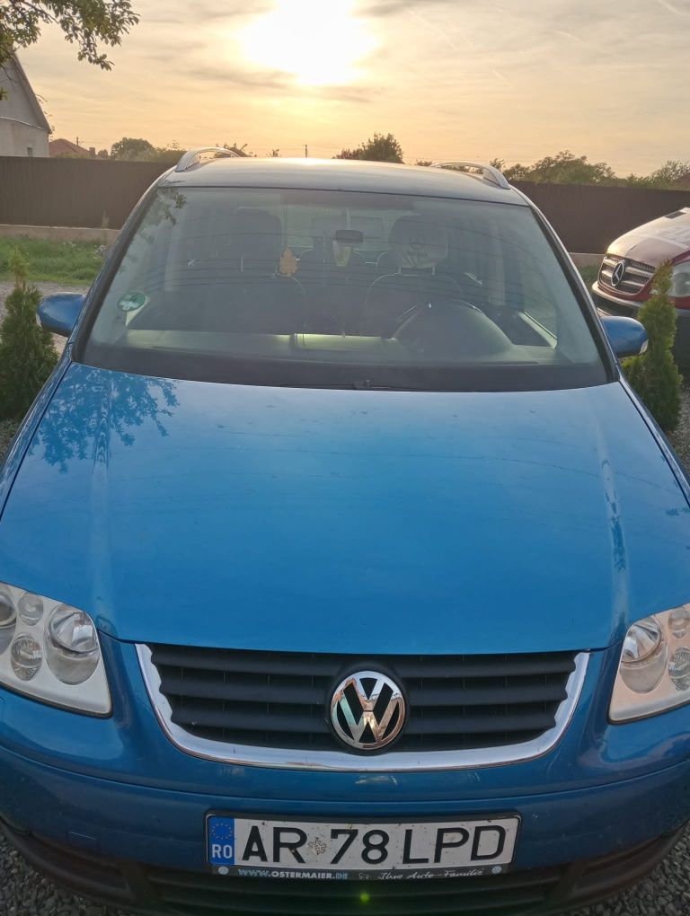 Volkswagen touran