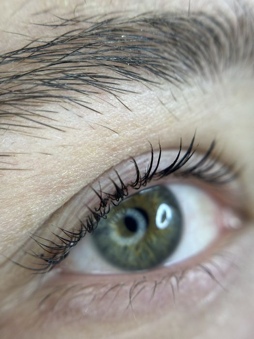 Мастер по наращиванию и Ламинированию ресниц