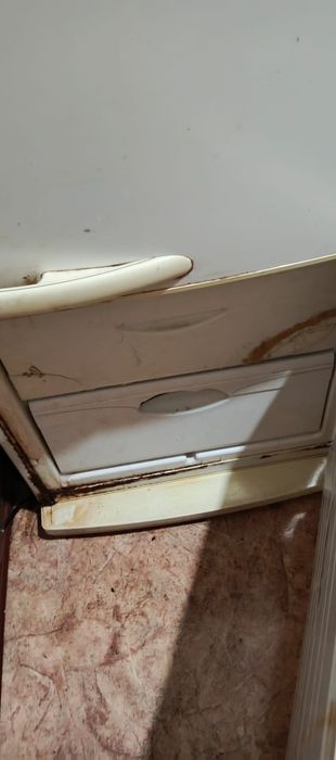 Холодильник рабочий