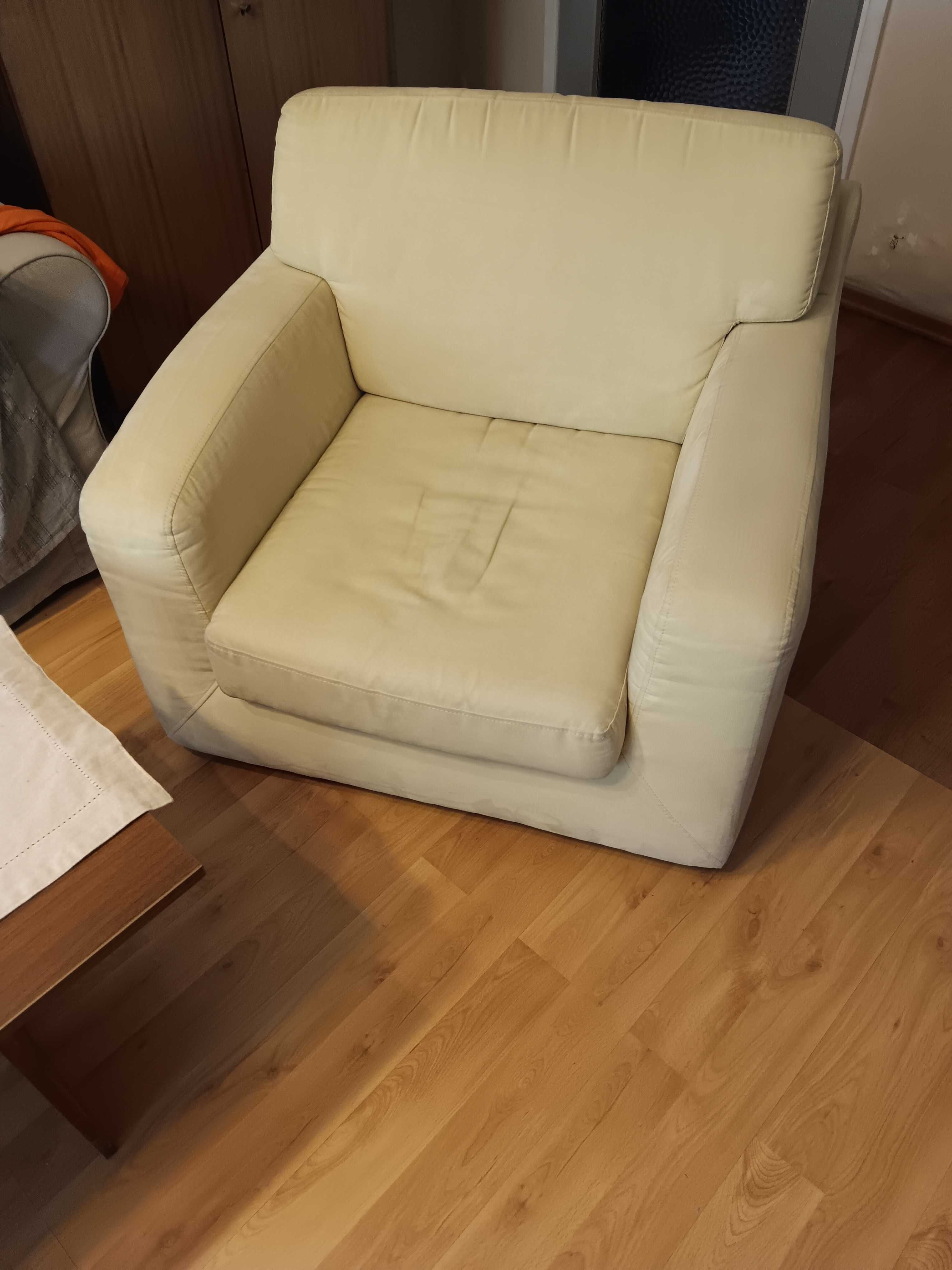 Диван с разтегателен механизъм за спане
