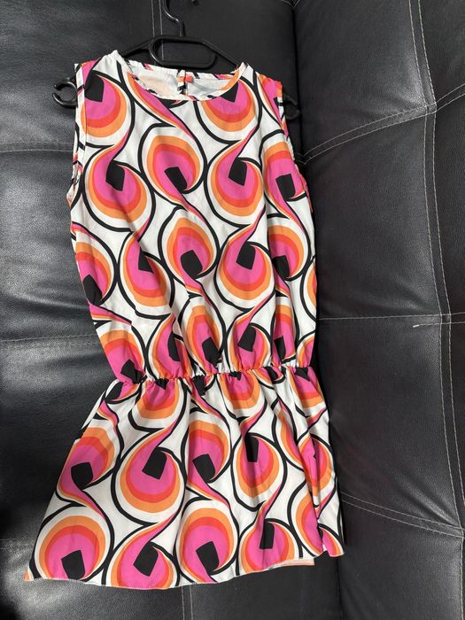 Къса рокля  с флорални мотиви без размер