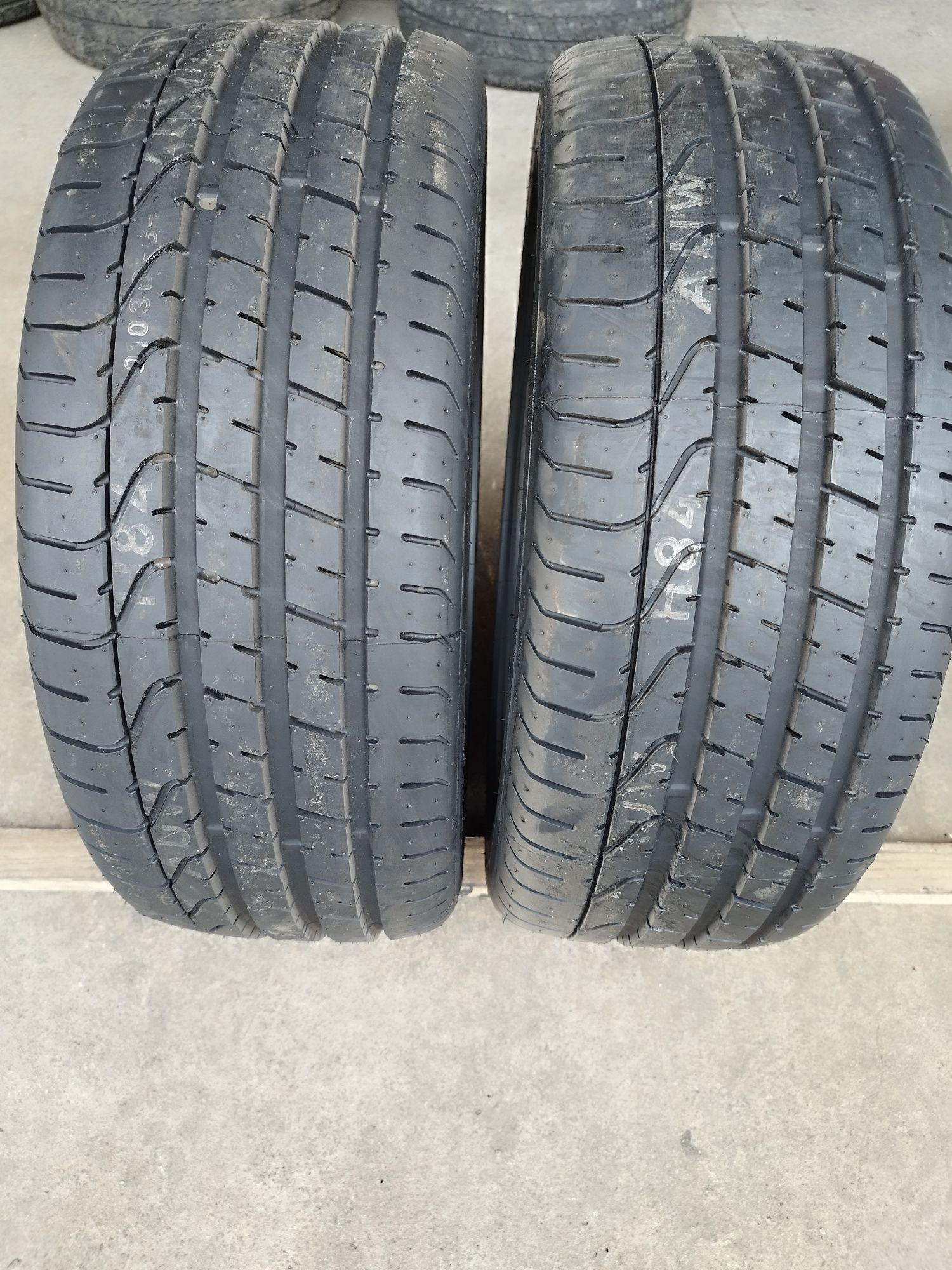 2 anvelope de vară  noi Pirelli P Zero 205/45/17,dot 2019