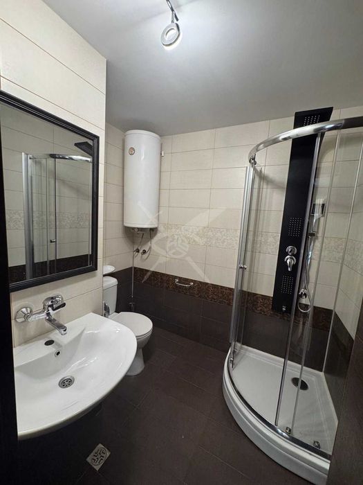 Продава се Двустаен апартамент в Бургас, Възраждане - 78 кв.м за 2116 €/кв.м - Снимка #8