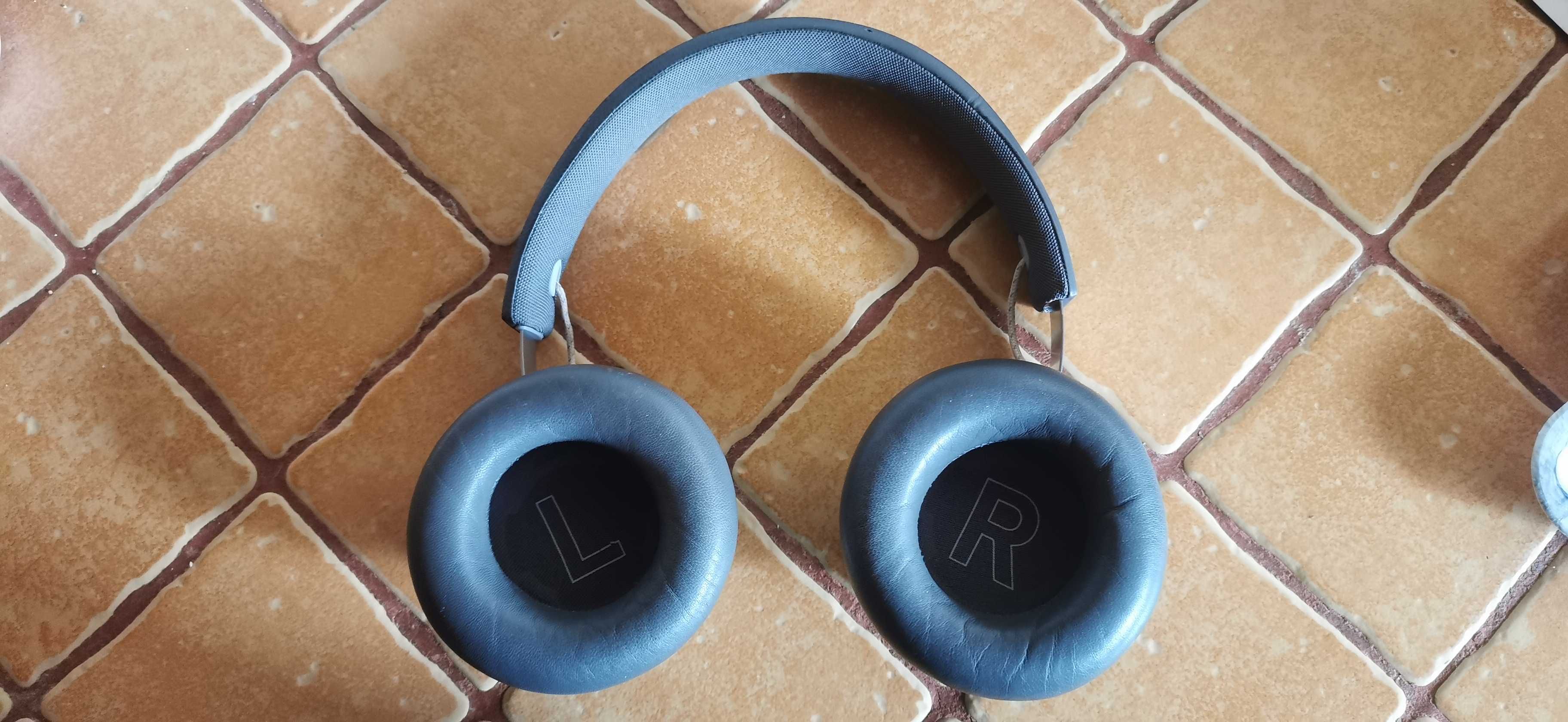 Casti wireless Bang & Olufsen Beoplay H4