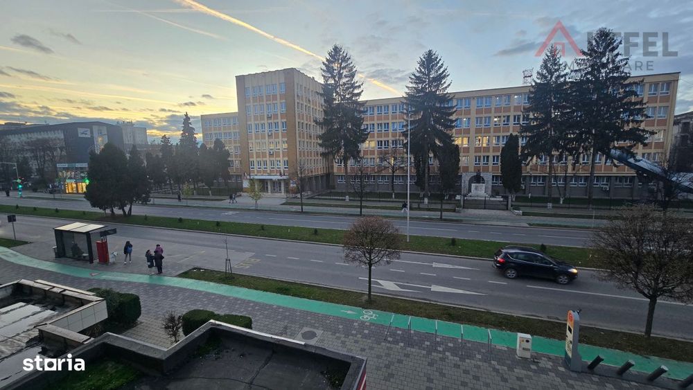 COMISION 0! Apartament 2 camere etaj 2 cu balcon Liceul Militar