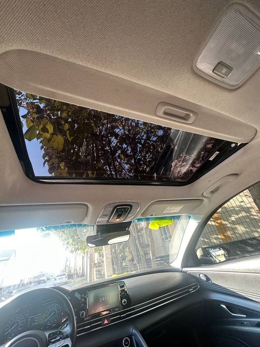 Hunday elantra йили 2022.