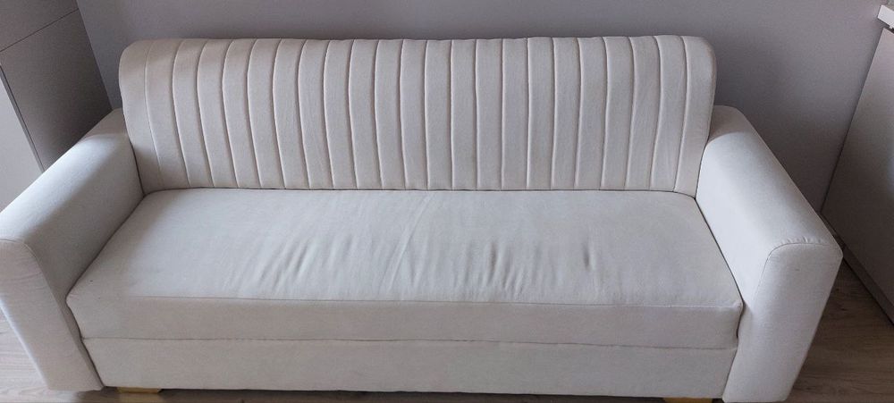 Продается новый диван