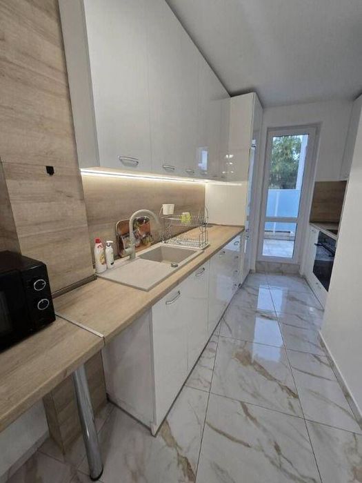 Дава се под наем Тристаен апартамент в Пловдив, Мараша - 90 кв.м за 800 € - Снимка #3