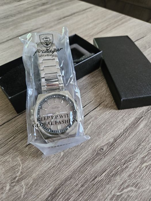 Мъжки стилен часовник