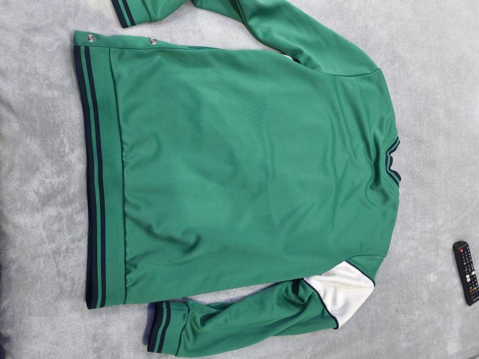 Bluza nike marimea S noua