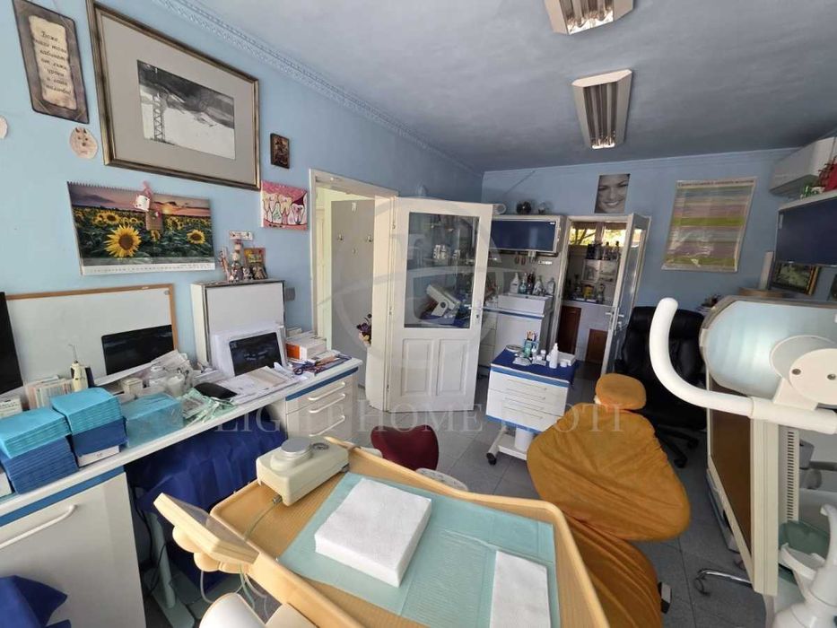 Продава се Магазин в Пловдив, Кючук Париж - 39 кв.м за 2052 €/кв.м - Снимка #2