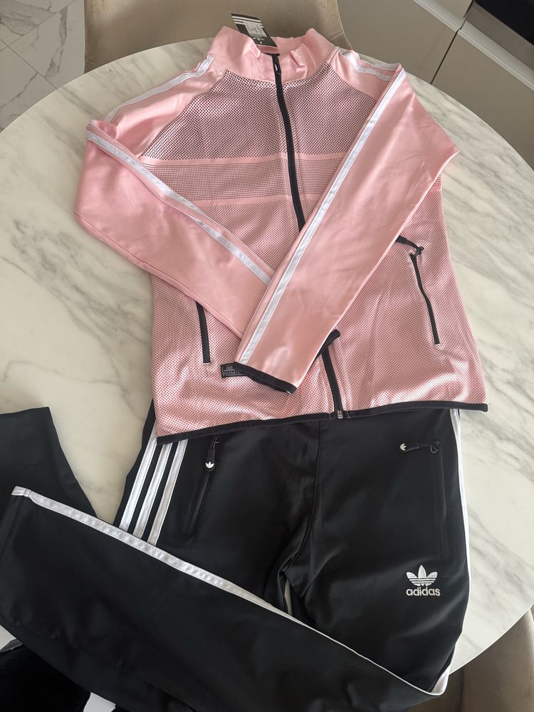 Дамски анцунг Adidas L - по крака модел