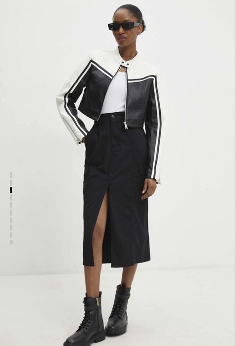 Късо кожено яке в черно и бяло