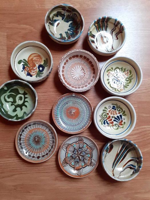 Vand Lustre, Farfurii decorative