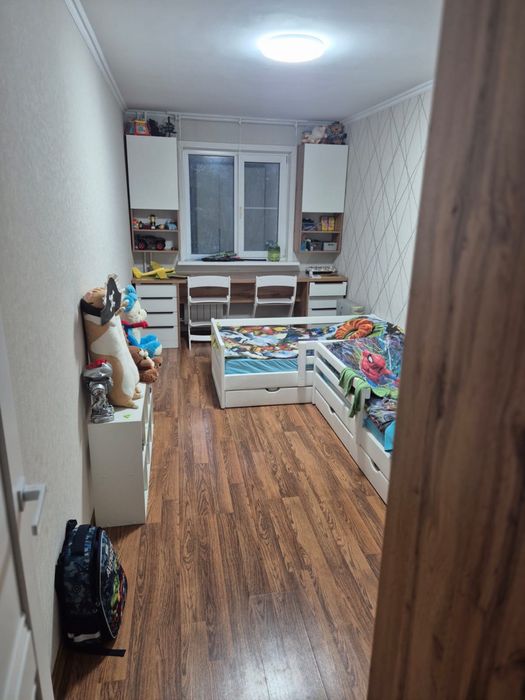 Продам 3 комнатную квартиру р/н Черемушки