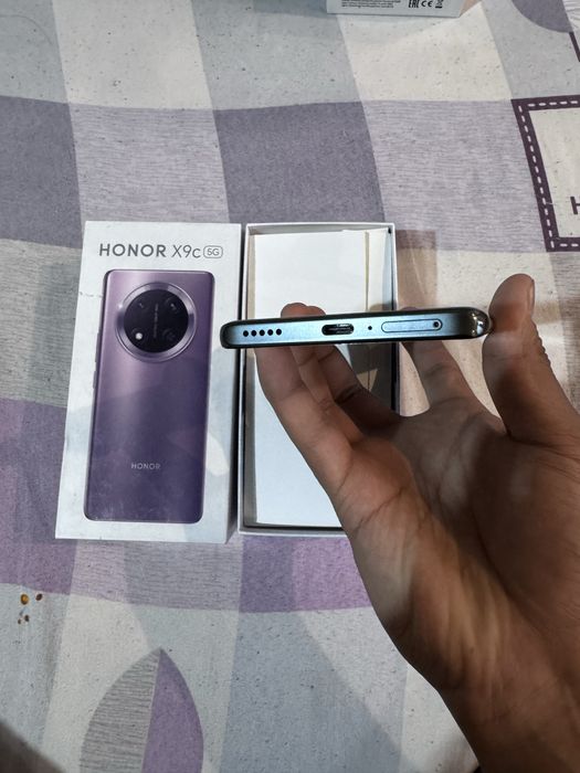 Honor x9C 8+12/256 yaxshi