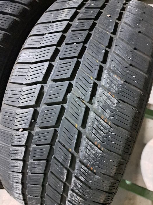 2 anvelope iarnă 225 50 r17 Barum