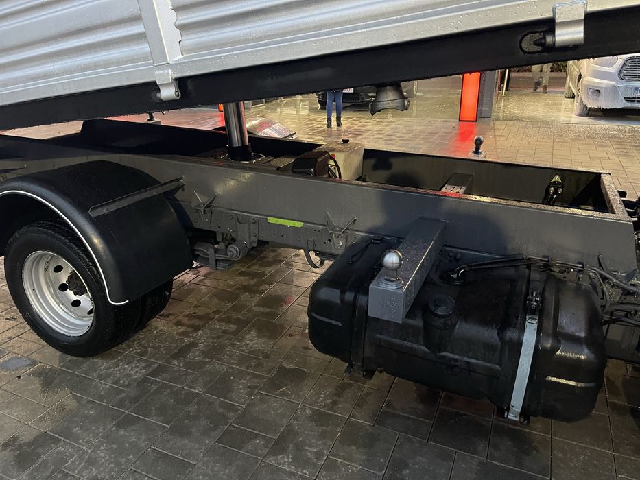 Nissan cabstar 3.5 t basculabil